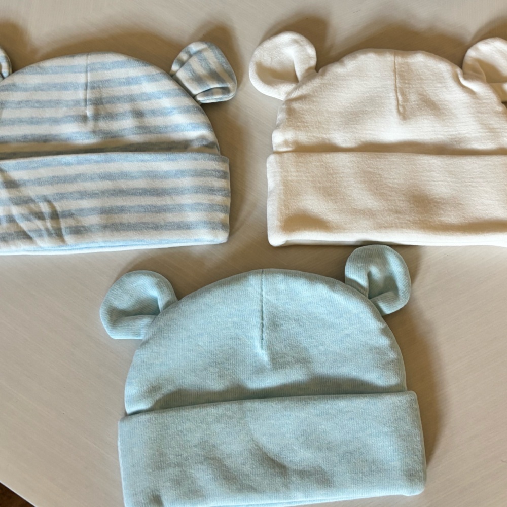 Baby Boy Newborn Bear Ear Caps Set - Picture 5 of 8
